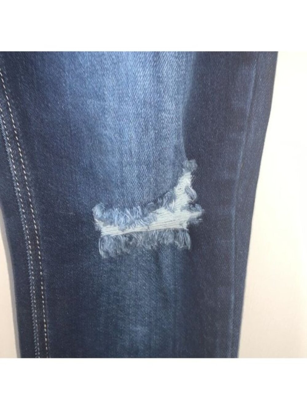 Royalty For Me High Rise Slim Straight Jeans Distressed Dark Wash Size 10 Vintag - Picture 7 of 13